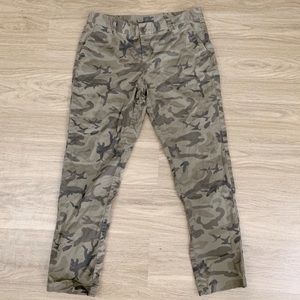 Dockers camouflage straight leg pants size 10